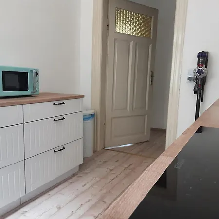Ferienwohnung Mit Blick Auf Die Elbe Und Den Lilienstein Apartment *