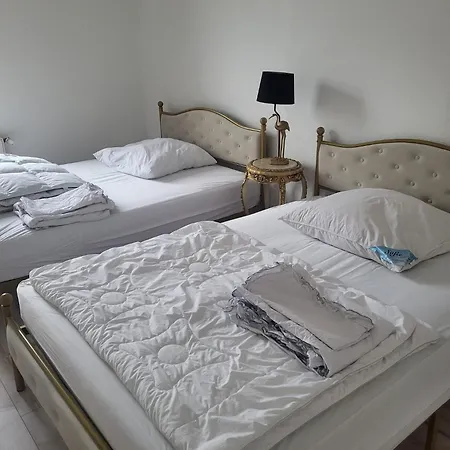 Ferienwohnung Mit Blick Auf Die Elbe Und Den Lilienstein Apartment *